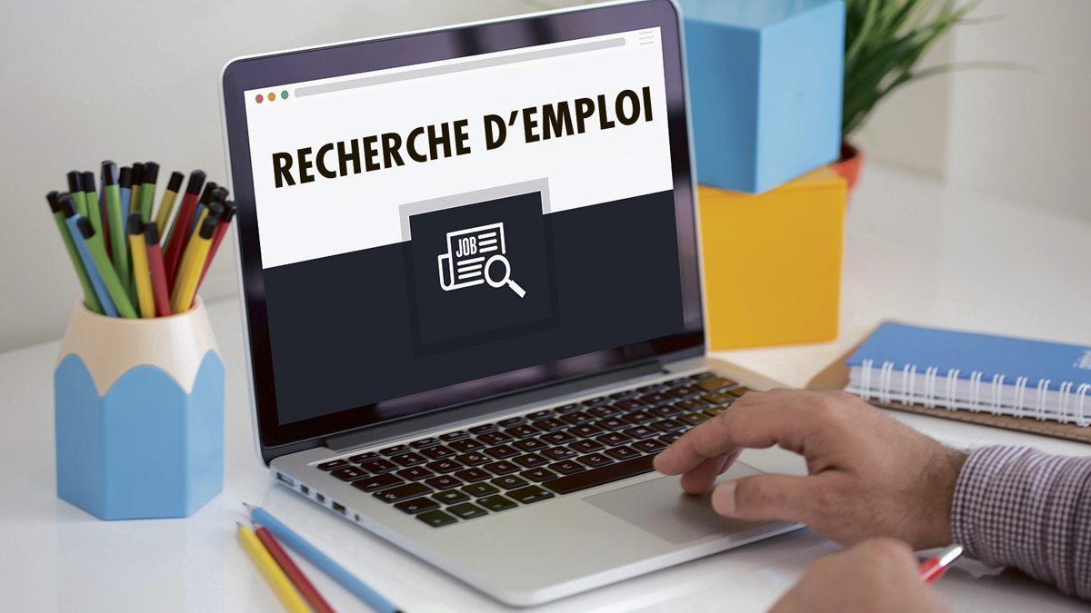 1-ne-paniquez-pas-le-bon-emploi-est-a-quelques-pas-de-vous